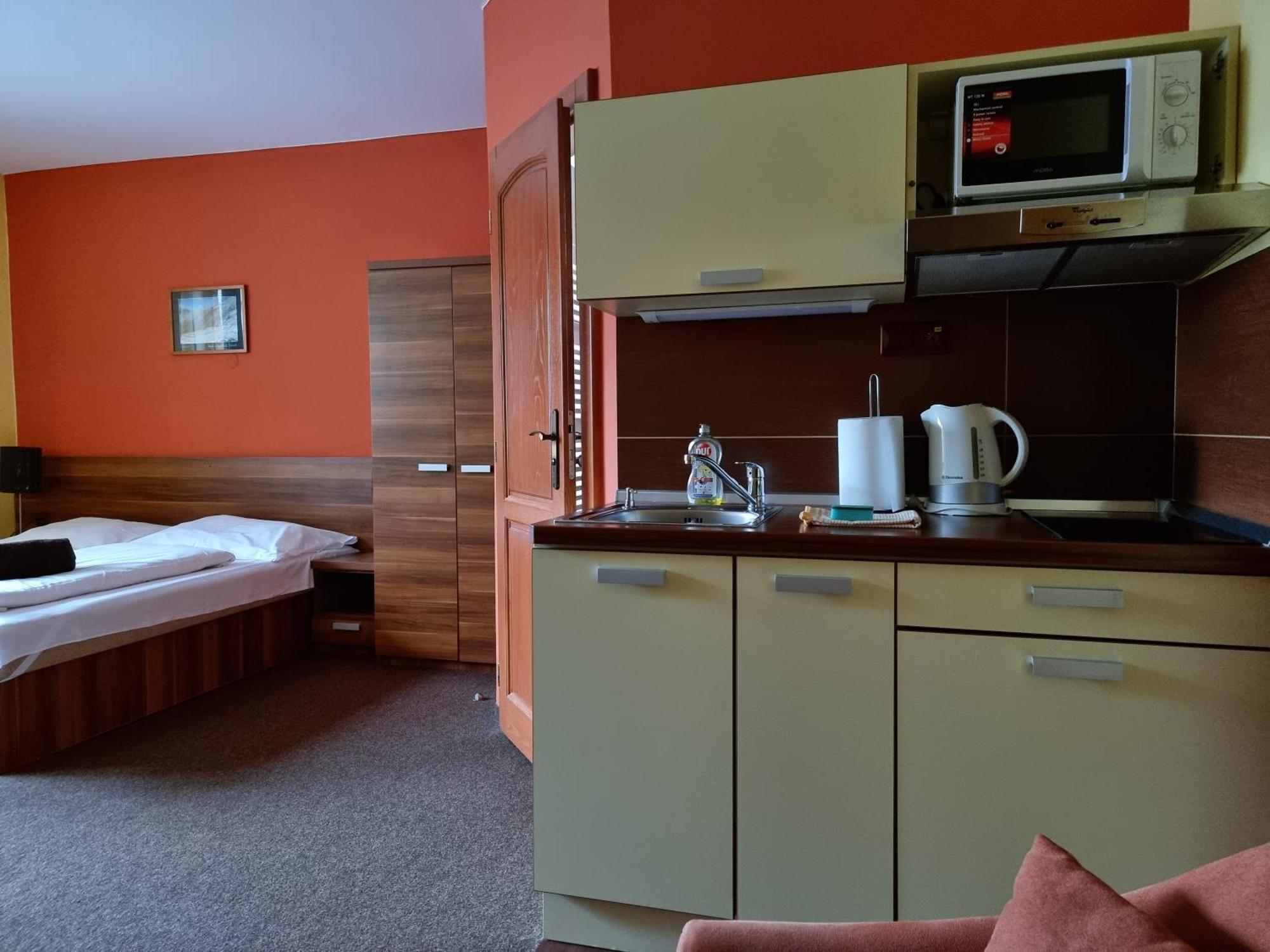 Apartmanovy Dom Slniecko Žiar الغرفة الصورة
